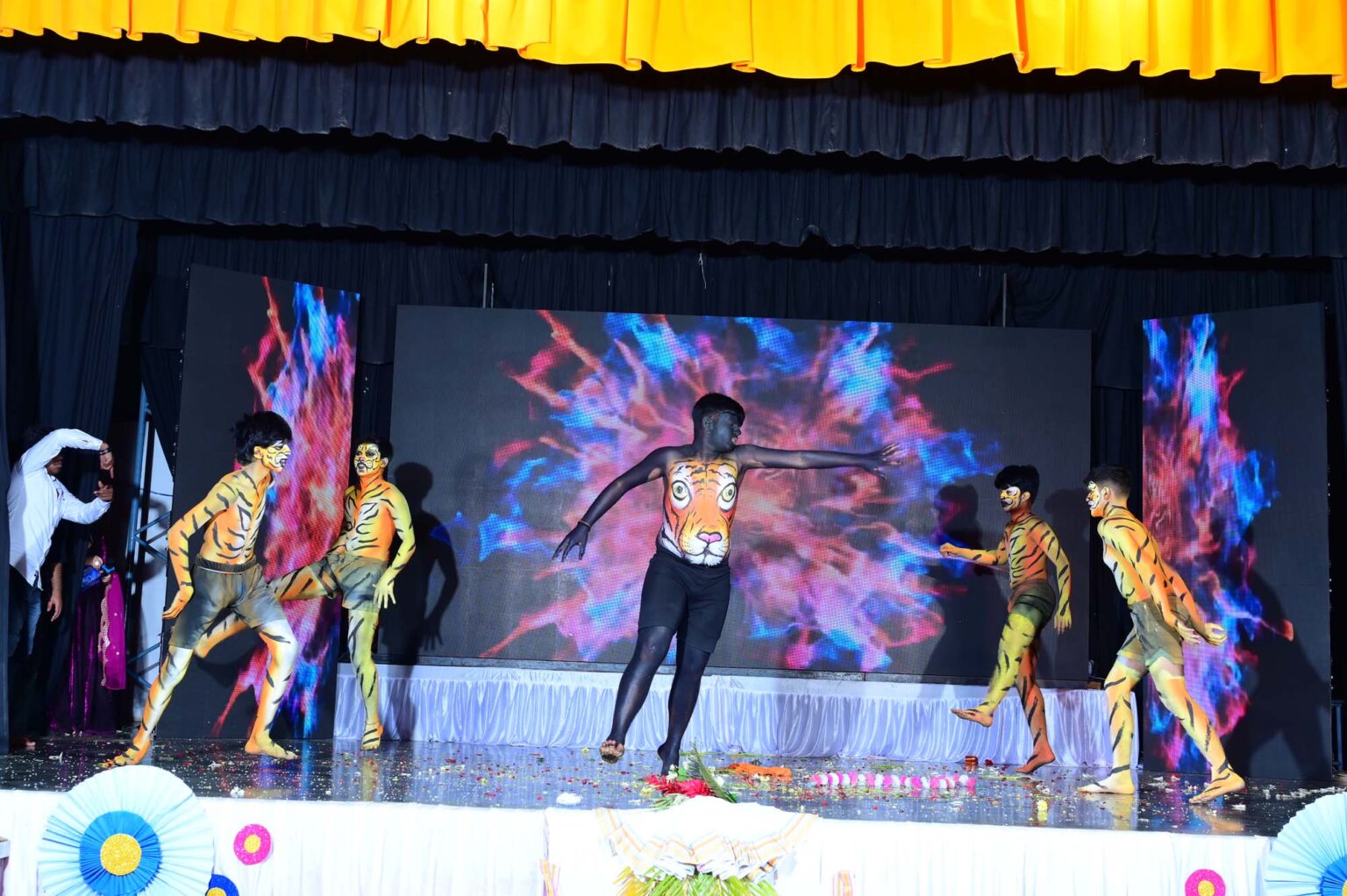 Events (16)
